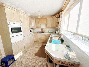 Kitchen 2- click for photo gallery